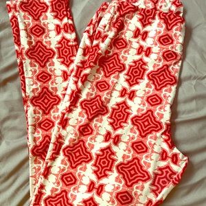 Lularoe Valentine leggings